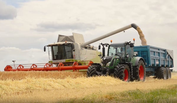 Comment choisir des pneus de tracteur pour améliorer mes rendements ?