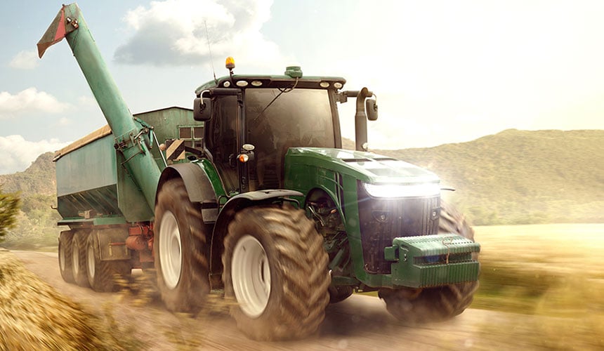 La vitesse a énormément d’impact sur l’usure des pneus de tracteur