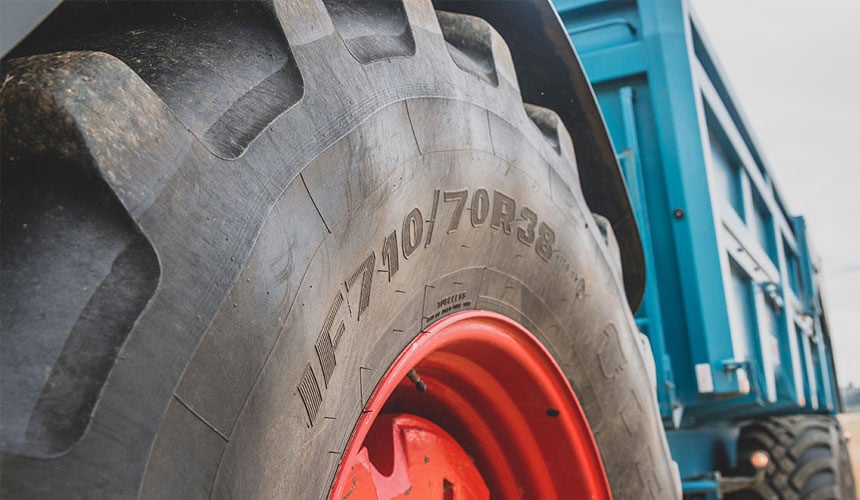 Augmentez la traction avec des pneus Maxi Traction IF