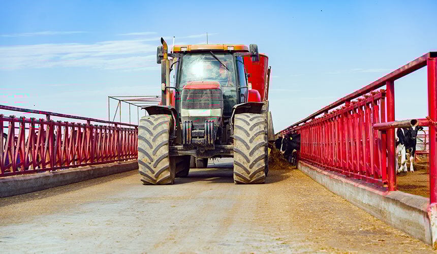 Pneus agricoles pour un travail régulier sur sols durs en polyculture-élevage