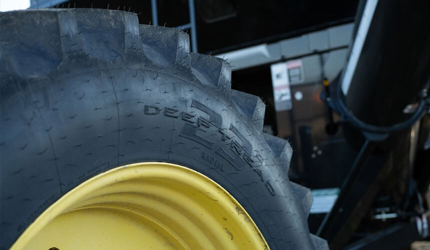 Pneu Radial Deep Tread 23 de Firestone