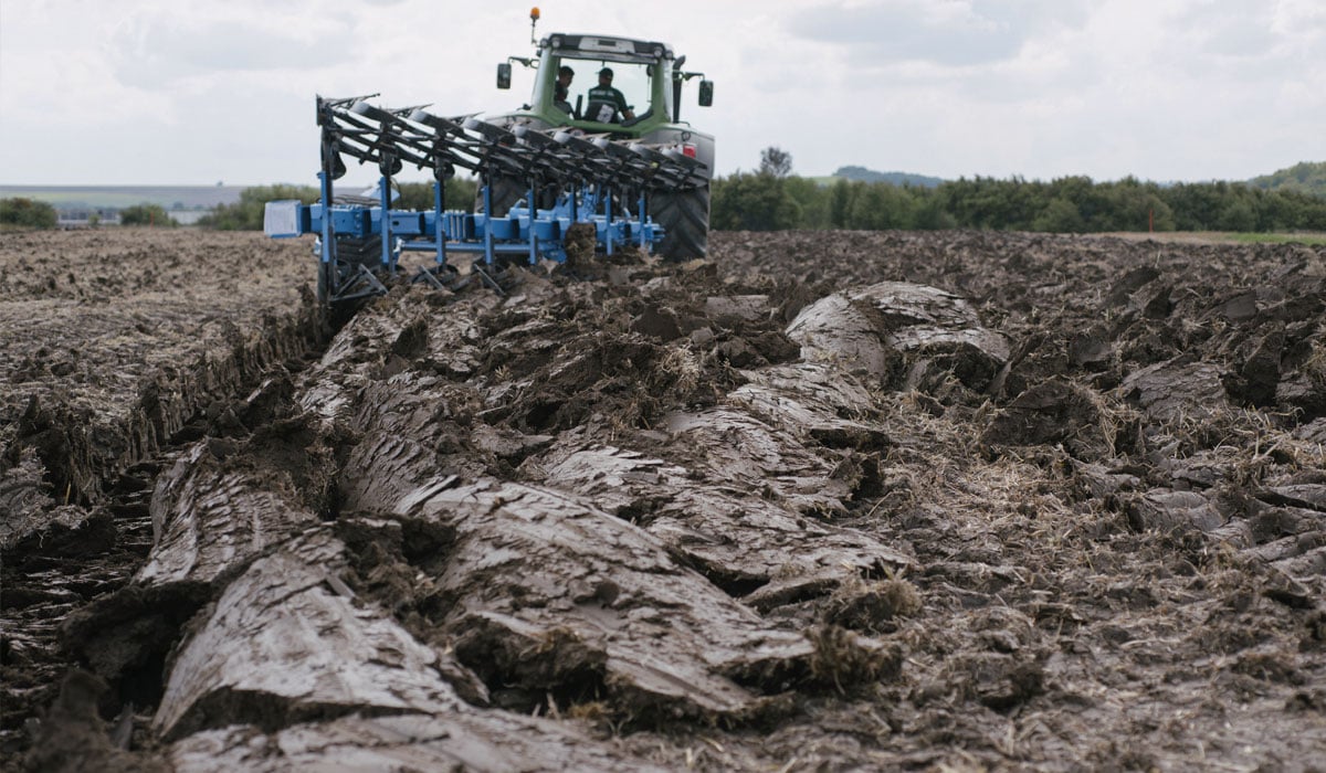 Impact des pneus agricoles sur les sols