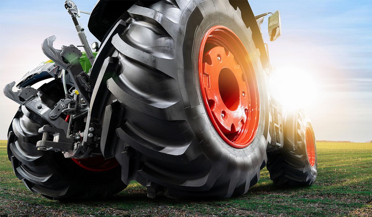 Une carcasse robuste et durable pour un pneu agricole de qualité